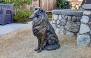 Bronze statue of dog